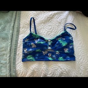HOLLISTER CROP TOP